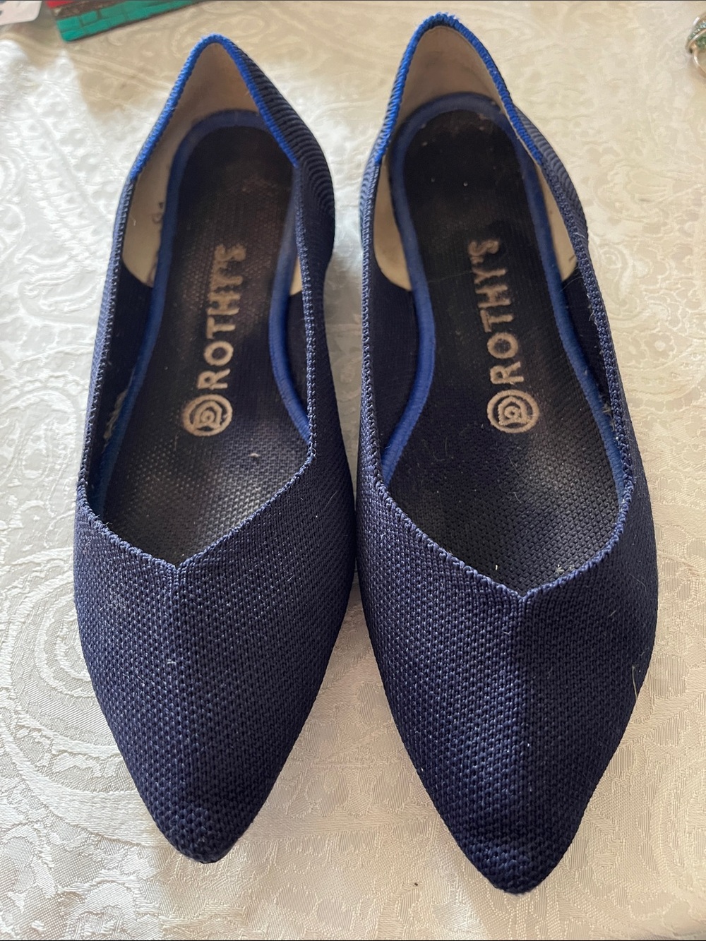 Rothy's Navy Pointed Knit Flats Women Size 7 in EUC